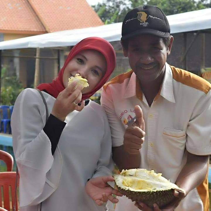Bersama Bu Atiqoh Istri Bapak Gubernur Ganjar Pranowo

